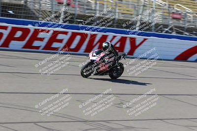 media/Aug-27-2022-Fastrack Riders (Sat) [[c588535105]]/Level 1/Session 1 Start Finish/